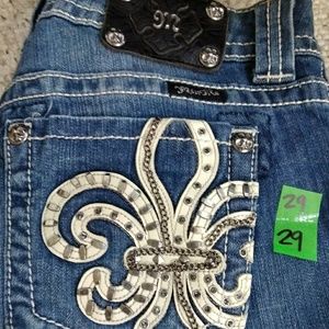 Capri's miss me size 29